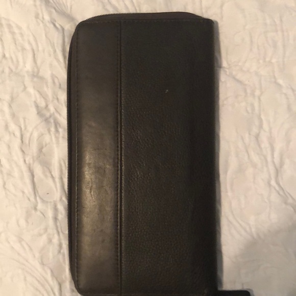 Coach zip around travel wallet - Picture 2 of 3